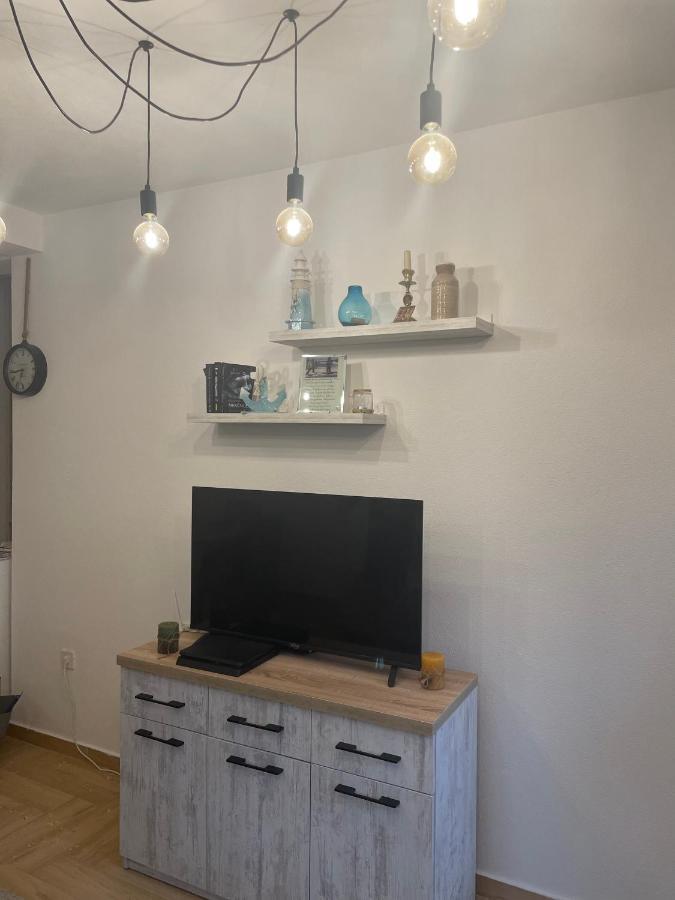 Studio Apartman Happy Home Tivat Dış mekan fotoğraf