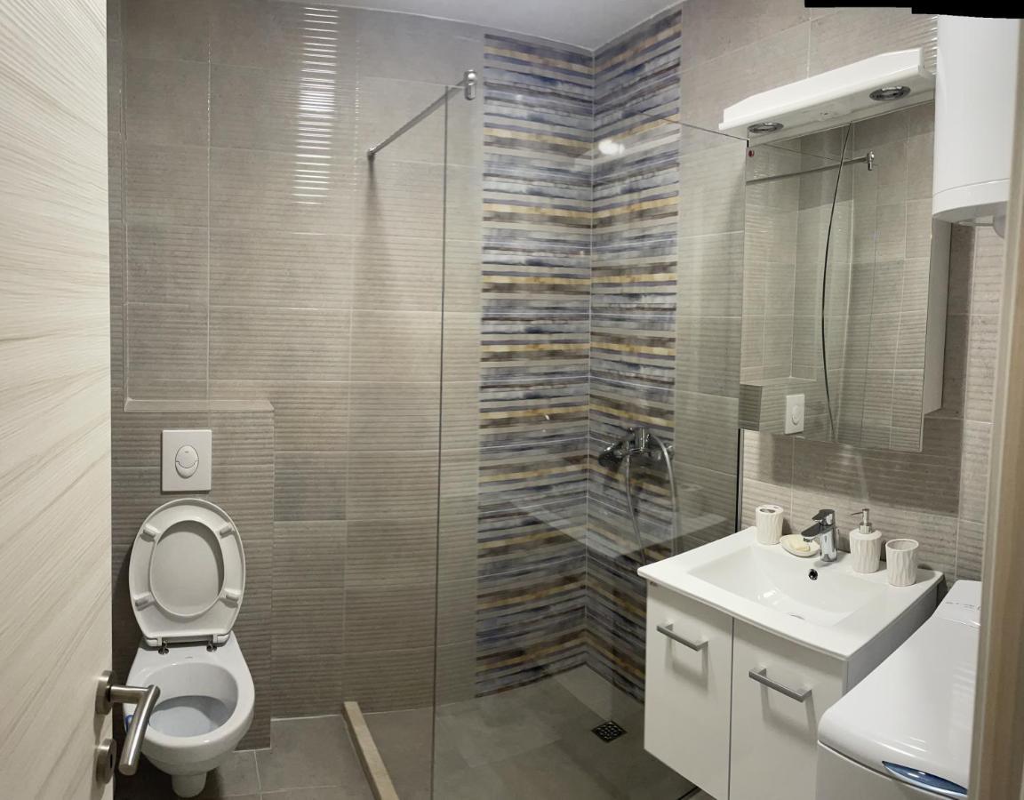 Studio Apartman Happy Home Tivat Dış mekan fotoğraf