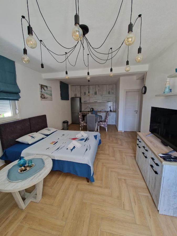 Studio Apartman Happy Home Tivat Dış mekan fotoğraf