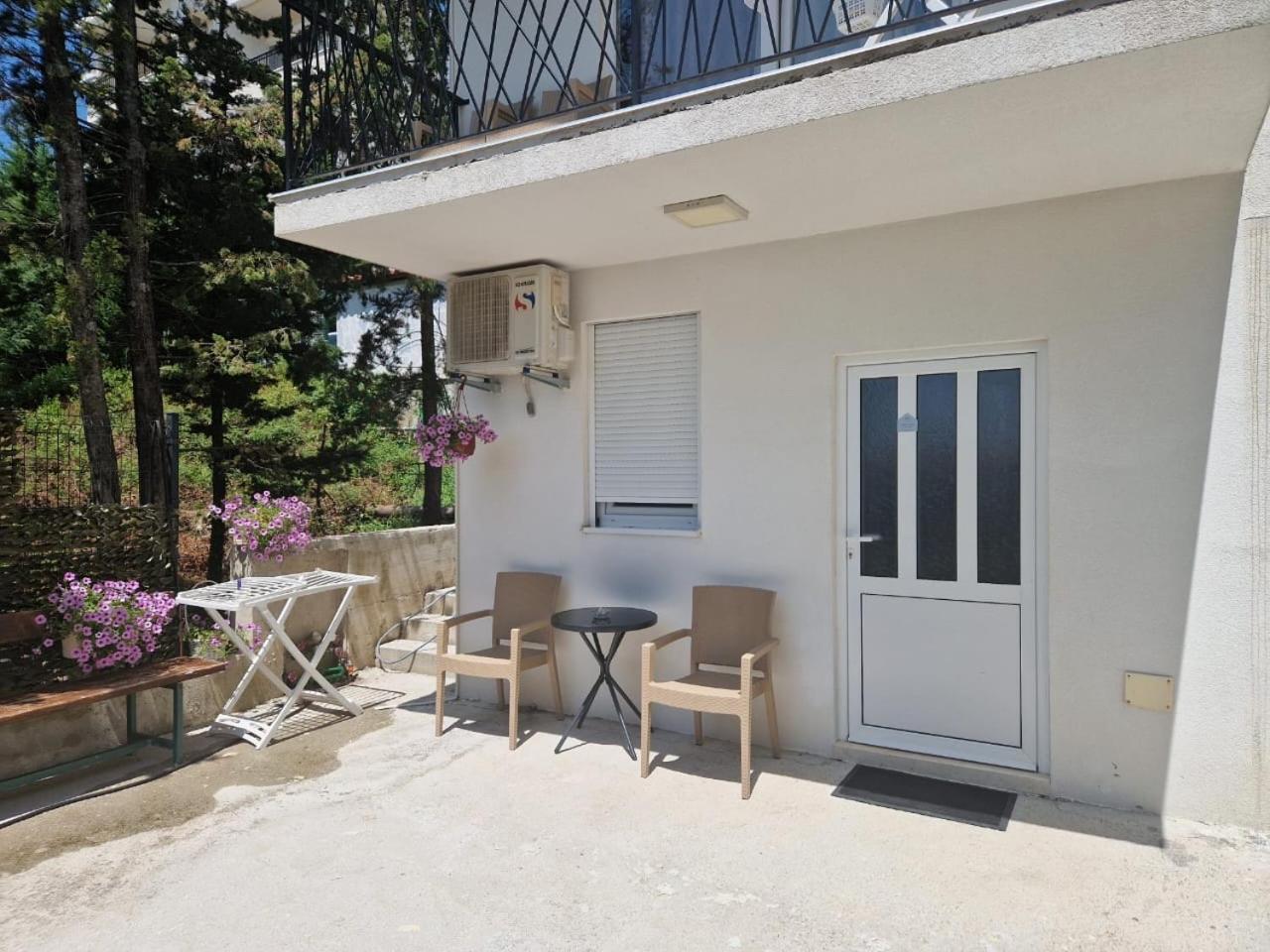 Studio Apartman Happy Home Tivat Dış mekan fotoğraf